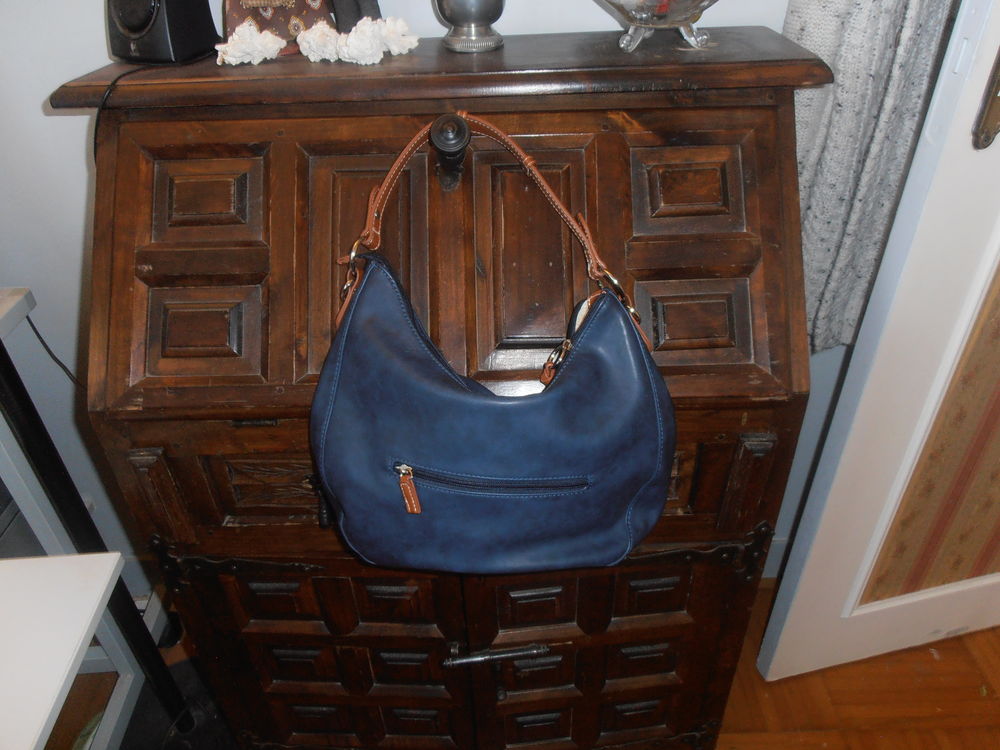 sacs foure tout 15 Savigny-le-Temple (77)