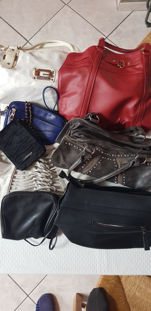 Lot 8 sacs � main et pochettes 10 Hem (59)