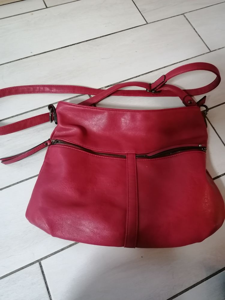 Sacs � main 4 Hauterive (61)