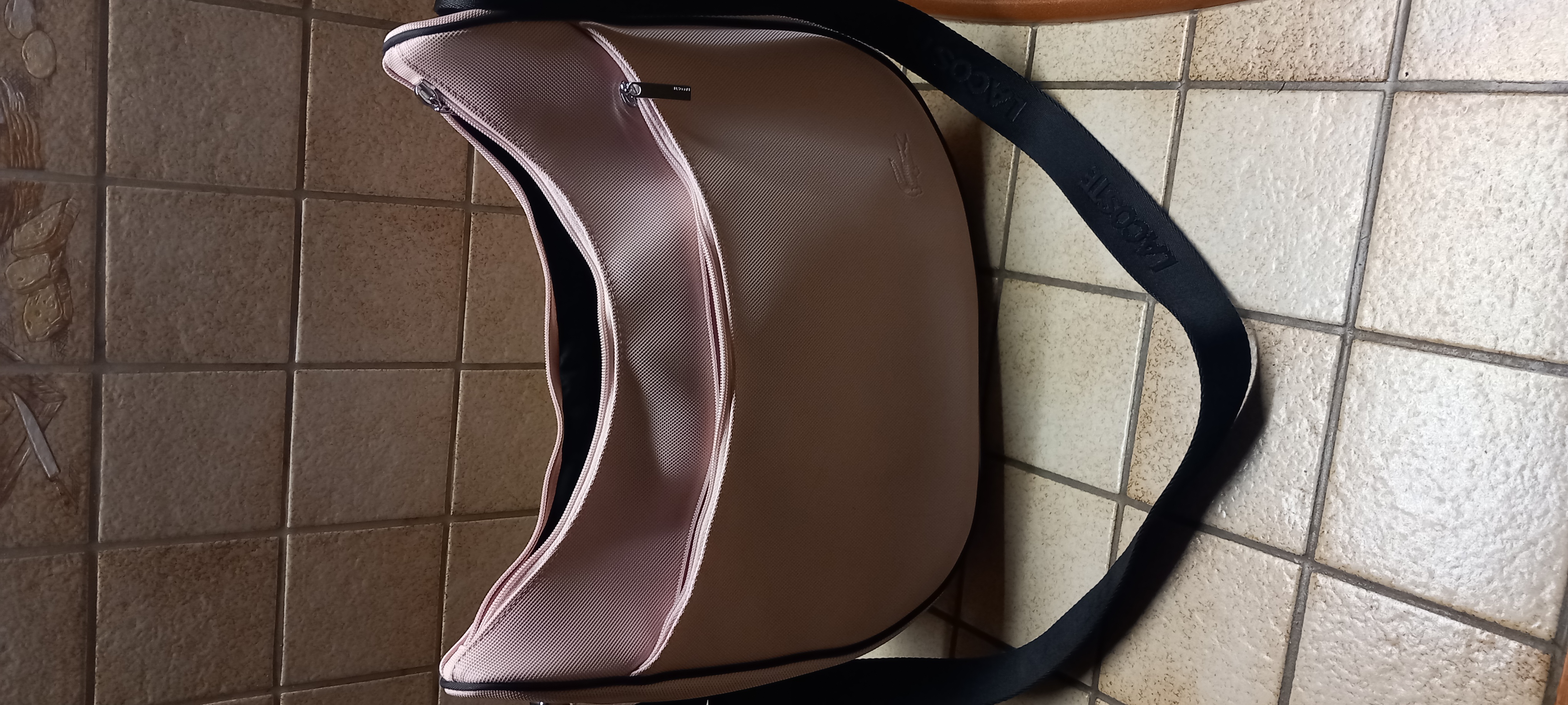 Sacs � main 5 Sorn�ville (54)