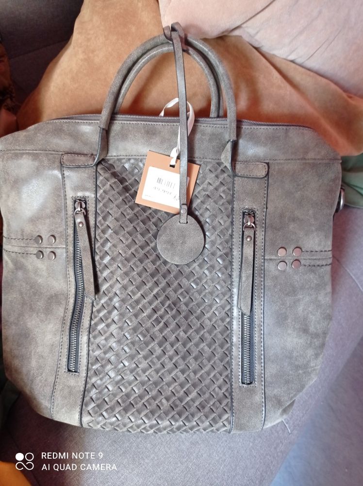 sacs � mains neufs 25 �ragny (95)