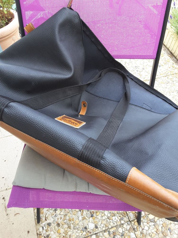 Sacs mod�les diff�rents de bonne contenance 3 Biscarrosse (40)