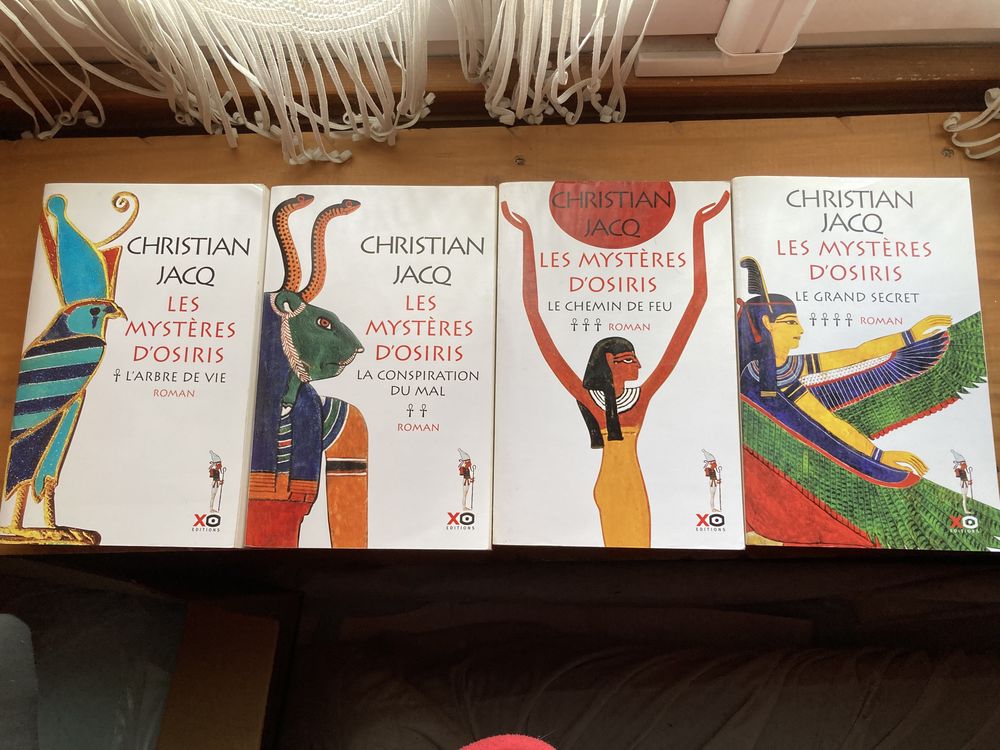 Saga  LES MYSTERES D'OSIRIS  de Christian Jacq 20 Les �glisottes-et-Chalaures (33)