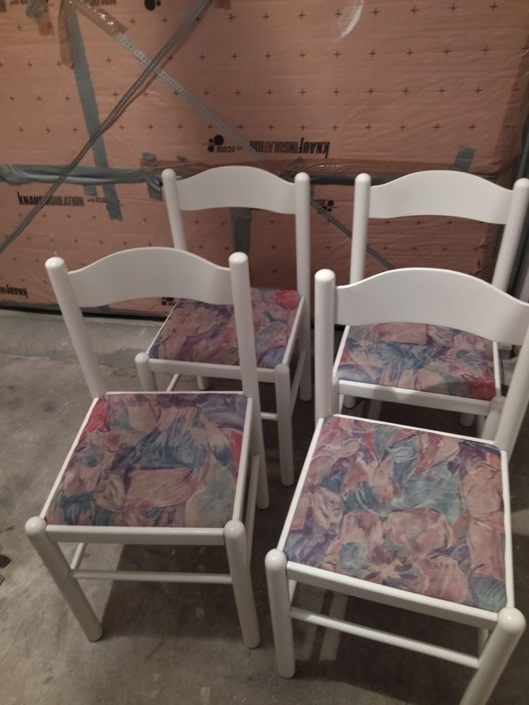 A SAISIR 4 CHAISES EN BOIS BLANC 20 Saint-Ou�n-des-Toits (53)