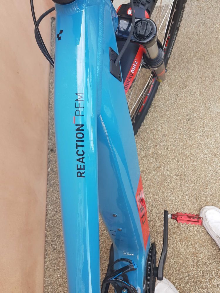 A saisir vtt electrique cube r�action. 1700 Fontenay-le-Comte (85)