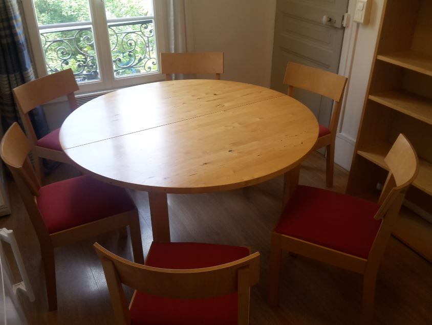 A SAISIR sur place, Table et 6 chaises NORMAN ik�a 240 Paris 14 (75)