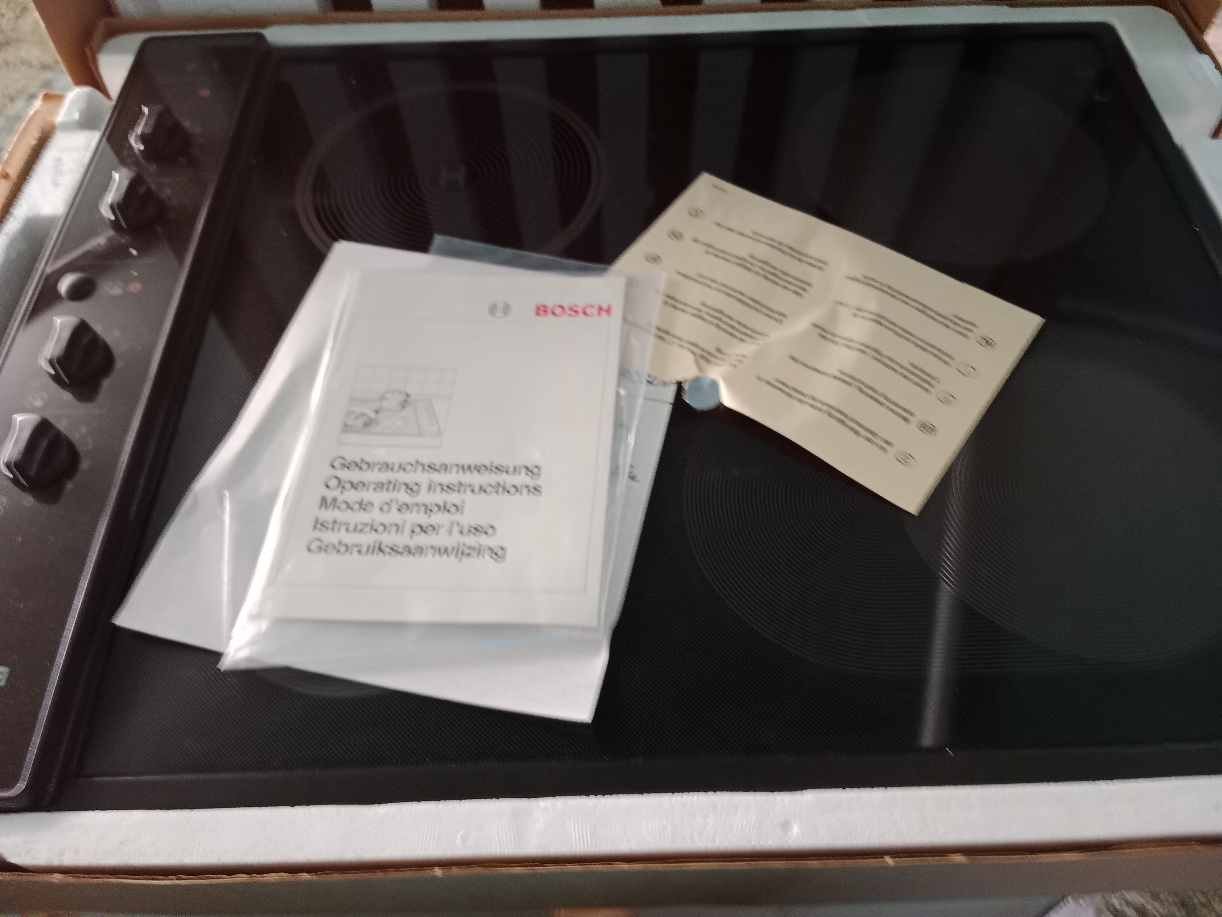 � saisir plaque 4 feux vitro dont un maxi pour gros plats 55 Prayssas (47)