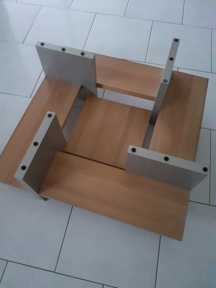 A saisir ! Table de salon GAUTIER 30 Castelmoron-sur-Lot (47)