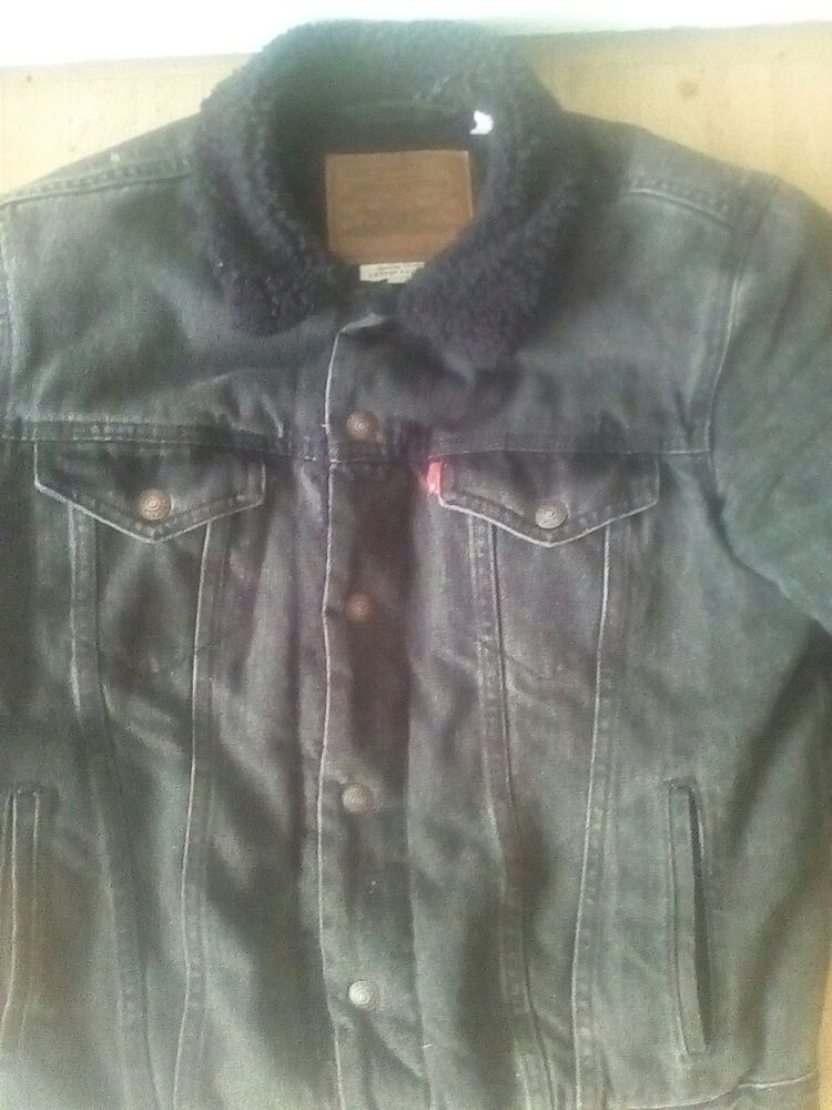 a saisir veste jeans L�vis 2020 nouveaut� 65 Gagny (93)