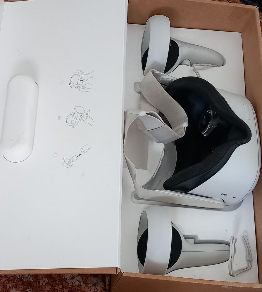 Saisissez l'occasion : Meta Quest 2 � peine utilis� - Plonge 180 Angers (49)