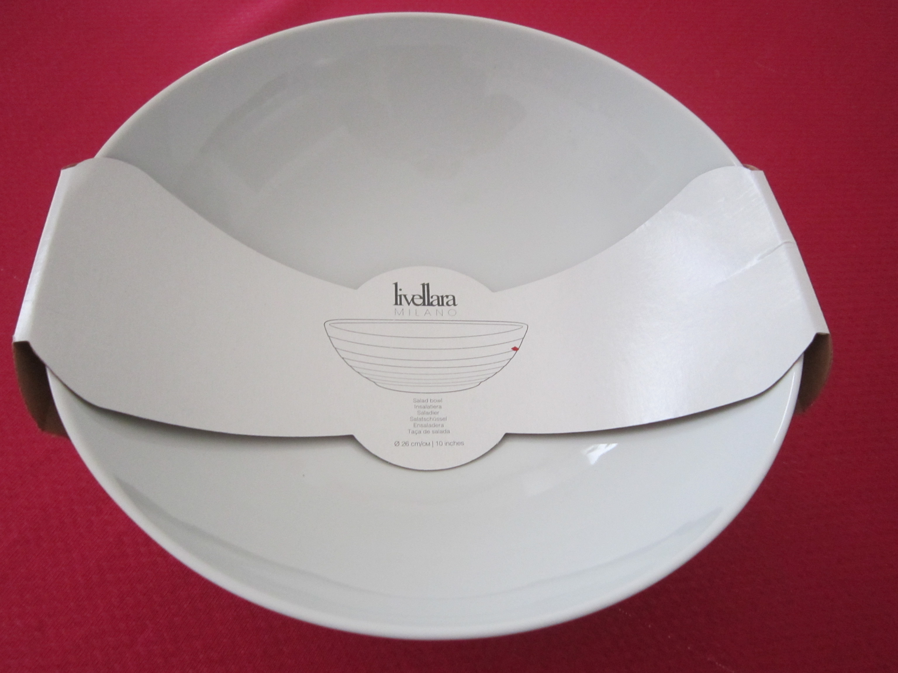 UN SALADIER DE COULEUR BLANCHE 10 Brignais (69)