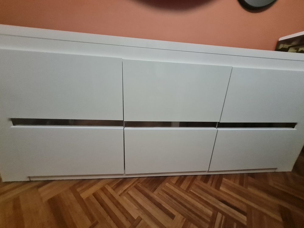 Salle � manger blanche laqu�e 200 Marcq-en-Bar�ul (59)