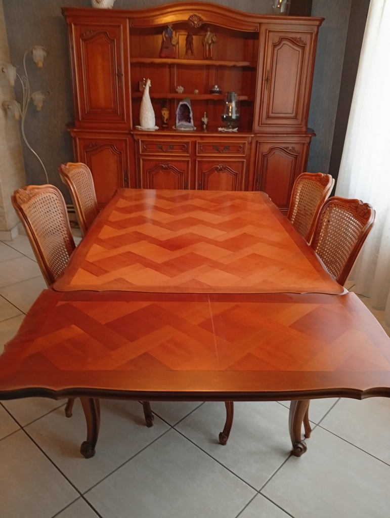 Salle � manger bois avec 6 chaises 400 Petite Synthe (59)