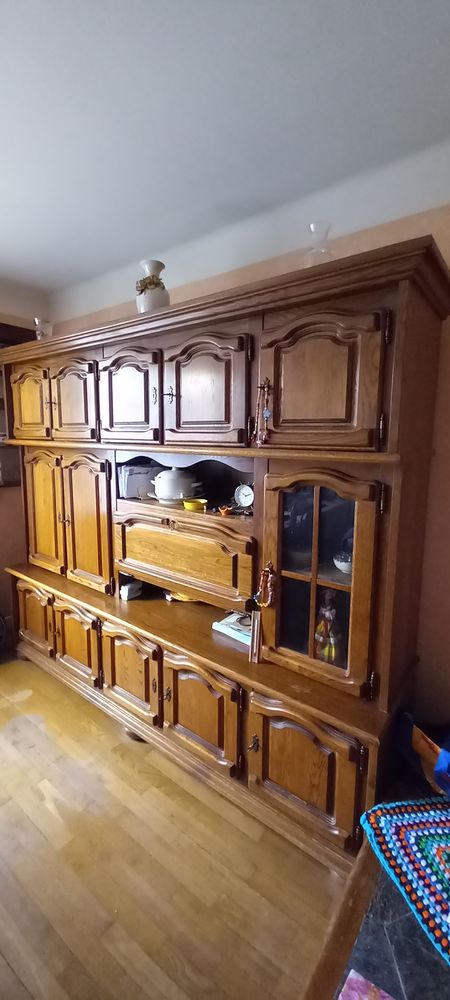 Salle � manger buffet + grande table + 6 chaises 350 Aynac (46)