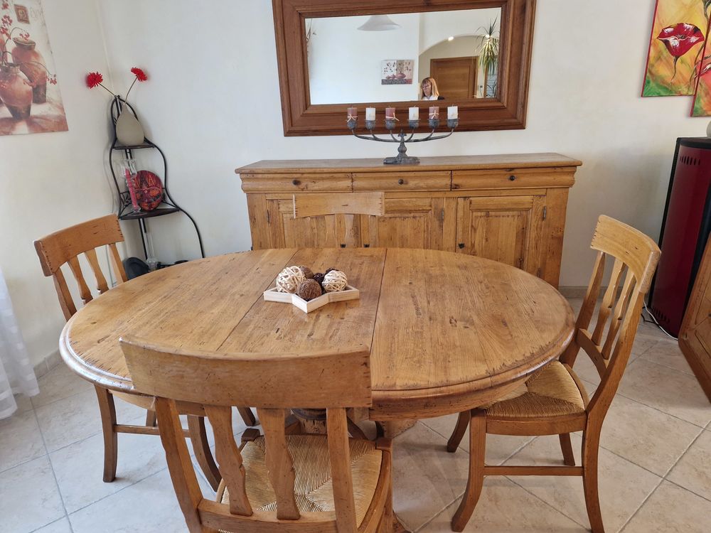 Salle a manger complete en ch�ne massif. 700 Lunel (34)