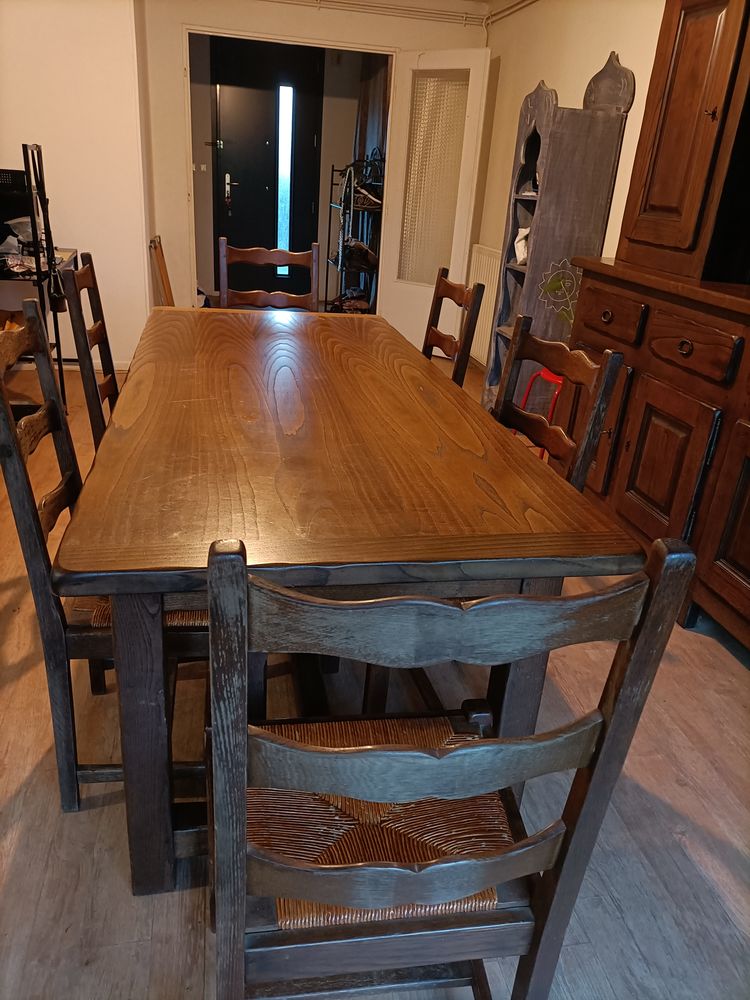 Salle � manger compl�te en ch�ne prendre sur place 690 Malicorne (03)