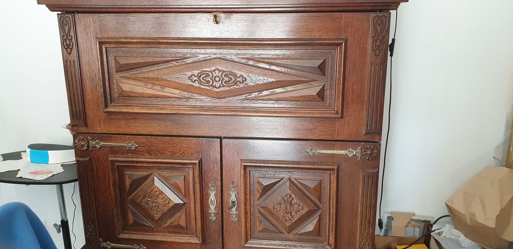 salle a manger compl�te table 6 chaises vaisselier et buffet 0 La Talaudi�re (42)