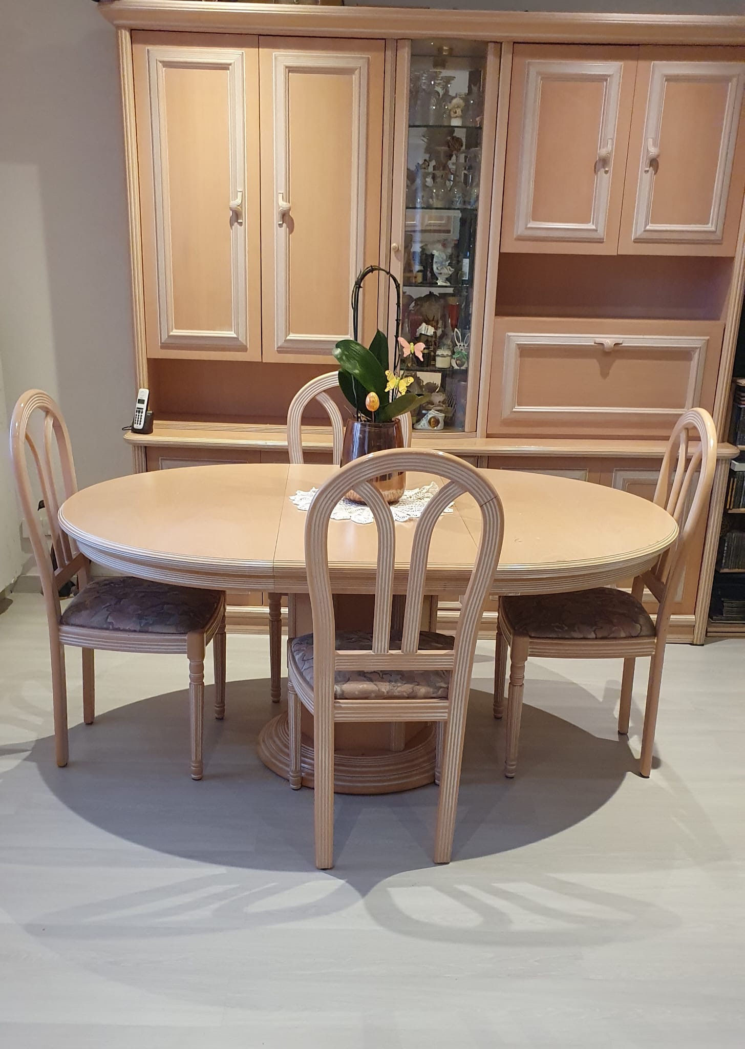 Salle � manger compl�te en H�tre Rose 150 Cran-Gevrier (74)