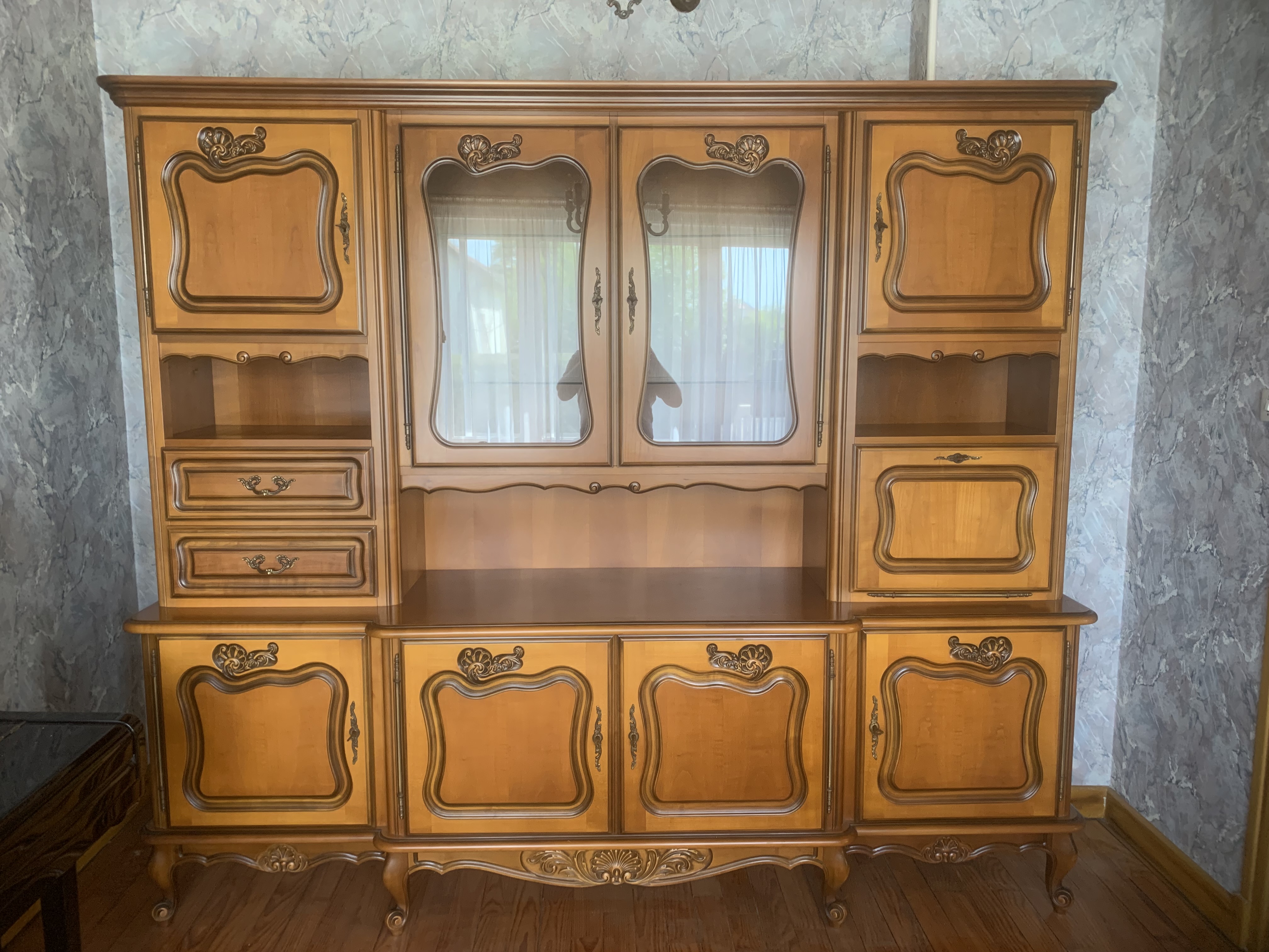 Salle � manger compl�te 500 Contrex�ville (88)