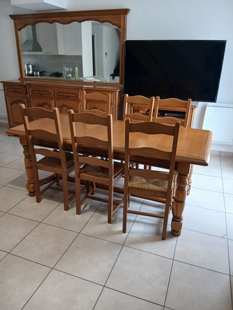 Salle � manger compl�te 1700 Marles-en-Brie (77)