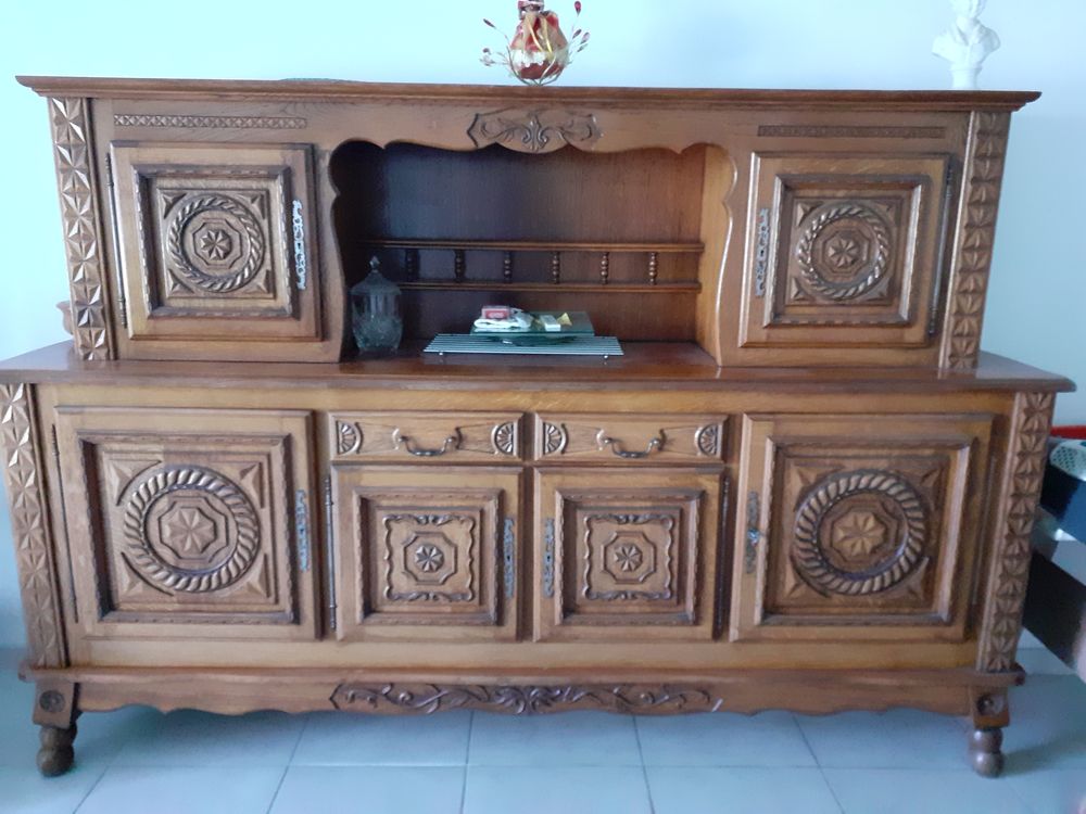 Salle � manger compl�te buffet +table avec rallonge vaisseli 100 Saint-Cl�ment-de-la-Place (49)