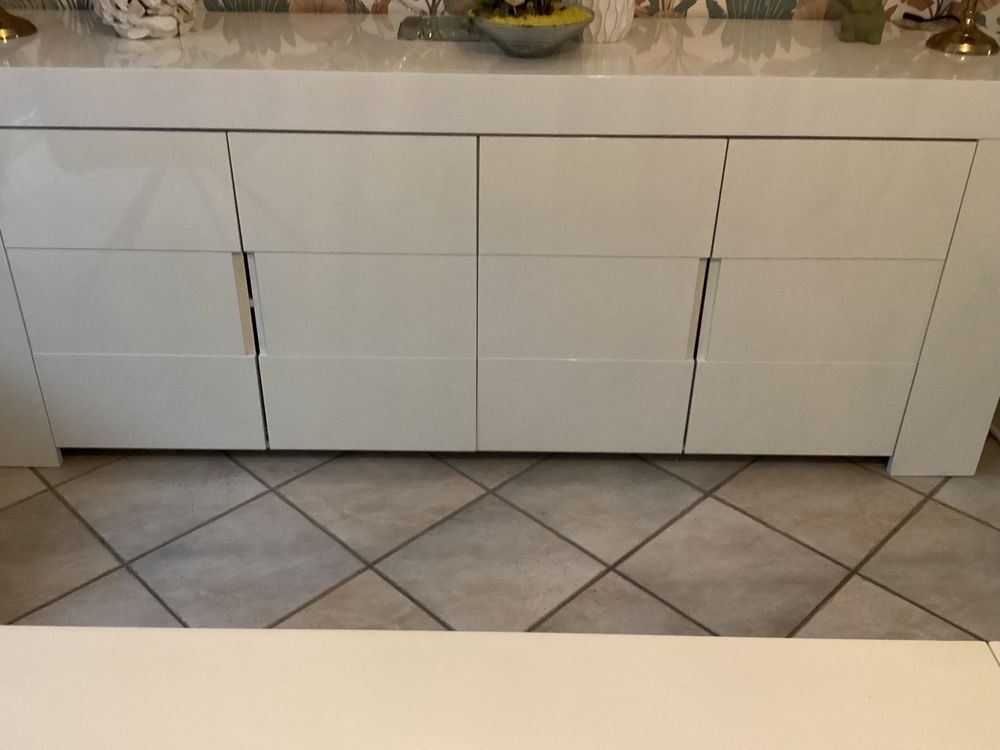 Salle � manger compl�te 250 Marchiennes (59)