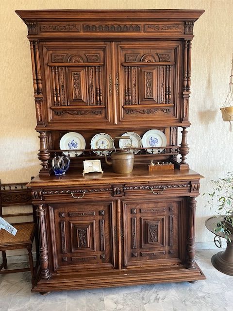 SALLE A MANGER HENRI II 550 Nice (06)