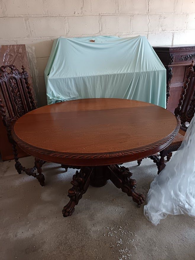 salle � manger HENRI II en parfait �tat 500 Luneray (76)