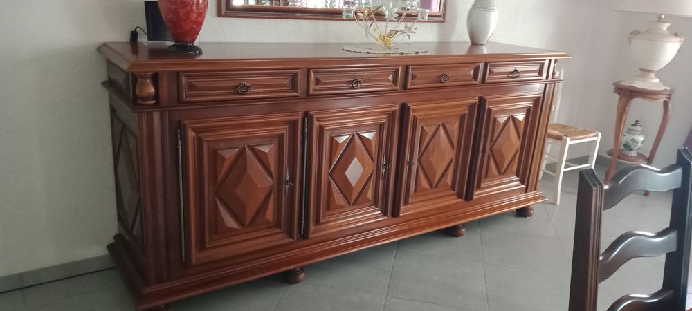 Salle � manger Louis XIII 250 N�rigean (33)