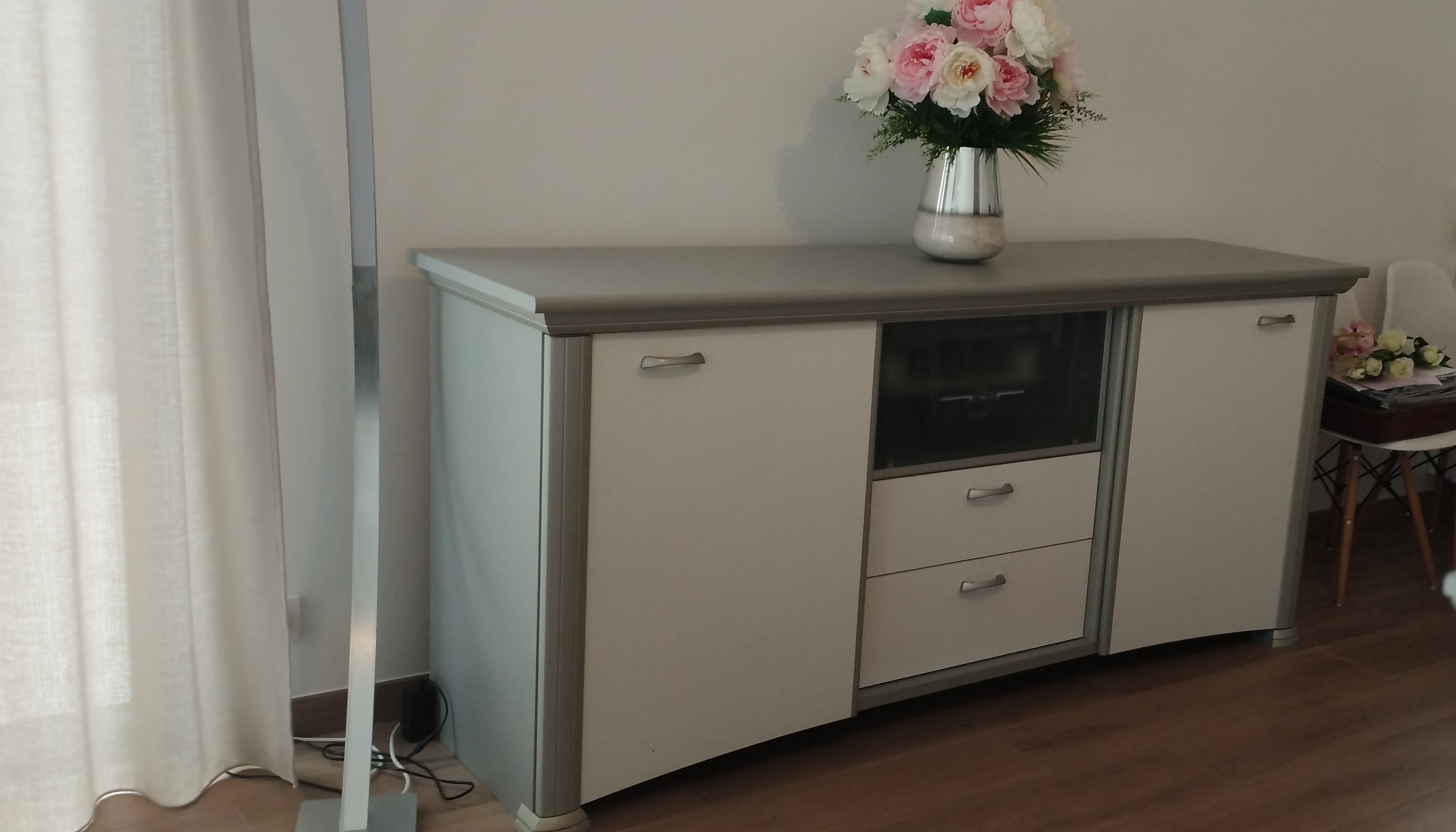 Salle � manger moderne, table et enfilade 250 Plabennec (29)