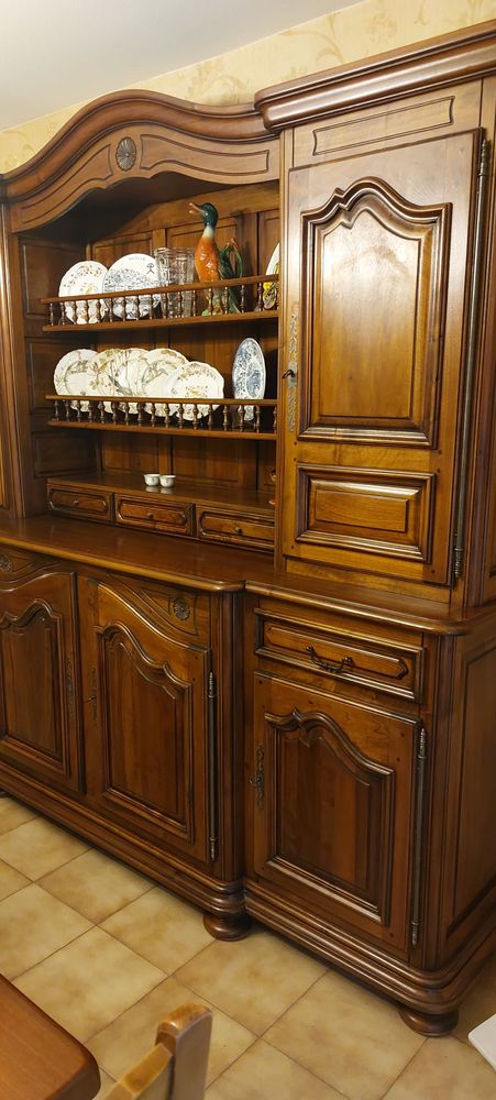 Salle � manger en noyer de france  FAIRE OFFRE
0 Marseille 11 (13)