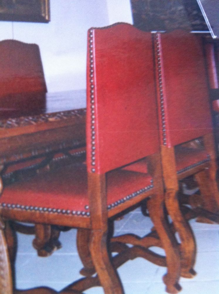 SALLE A MANGER STYLE RENAISSANCE ESPAGNOLE 800 Marseille 7 (13)