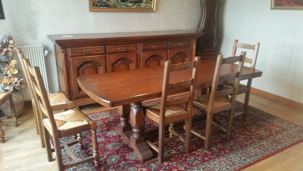 salle a manger 0 Saint-Amour-Bellevue (71)