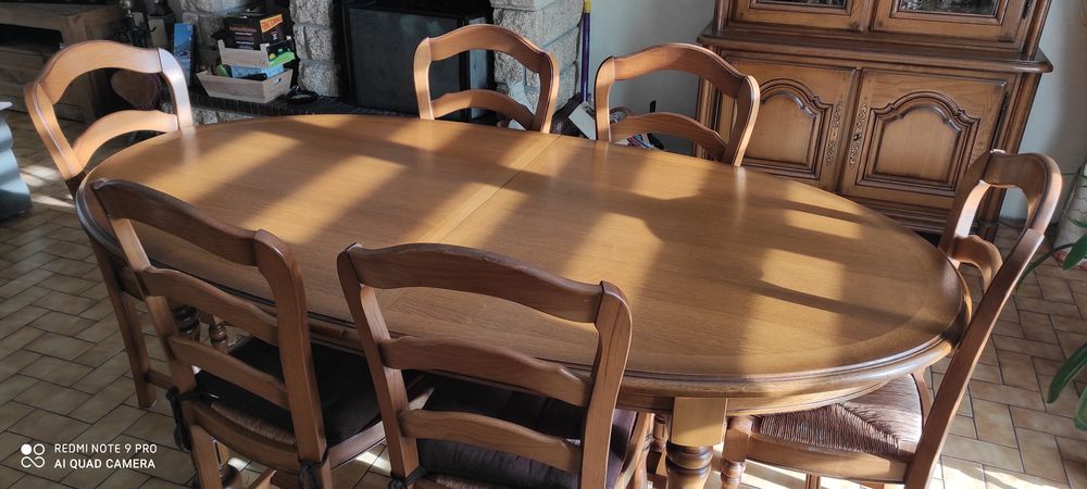 Salle � manger 798 La Ville-du-Bois (91)