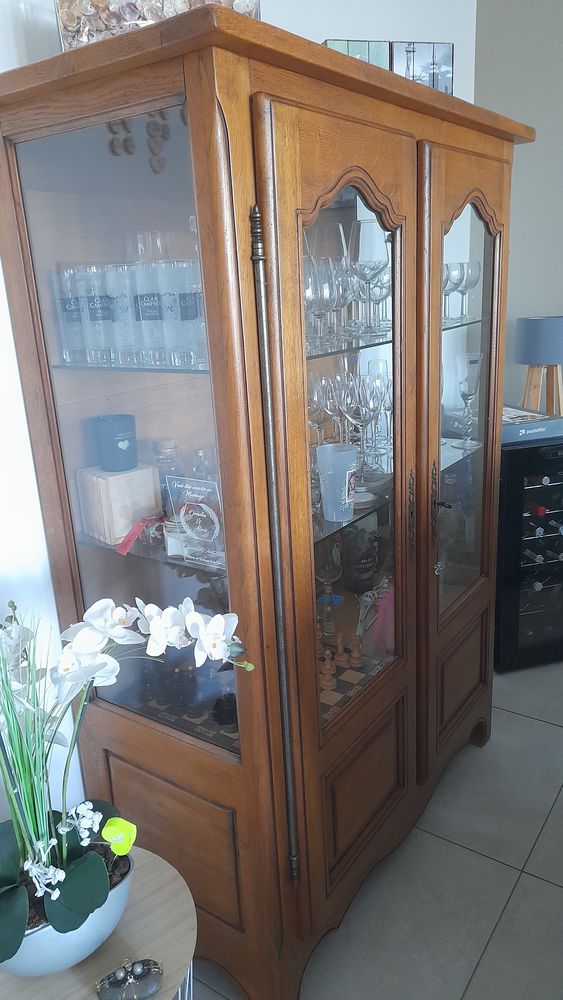 Salle � manger 300 Agde (34)