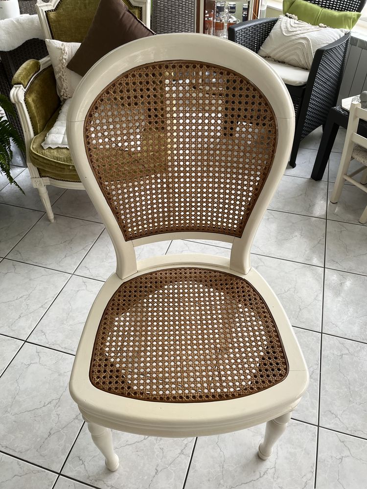 Salle � manger 430 Yvr�-l'�v�que (72)