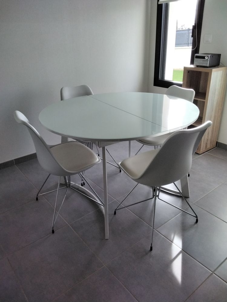 Salle � manger 250 Maurs (15)