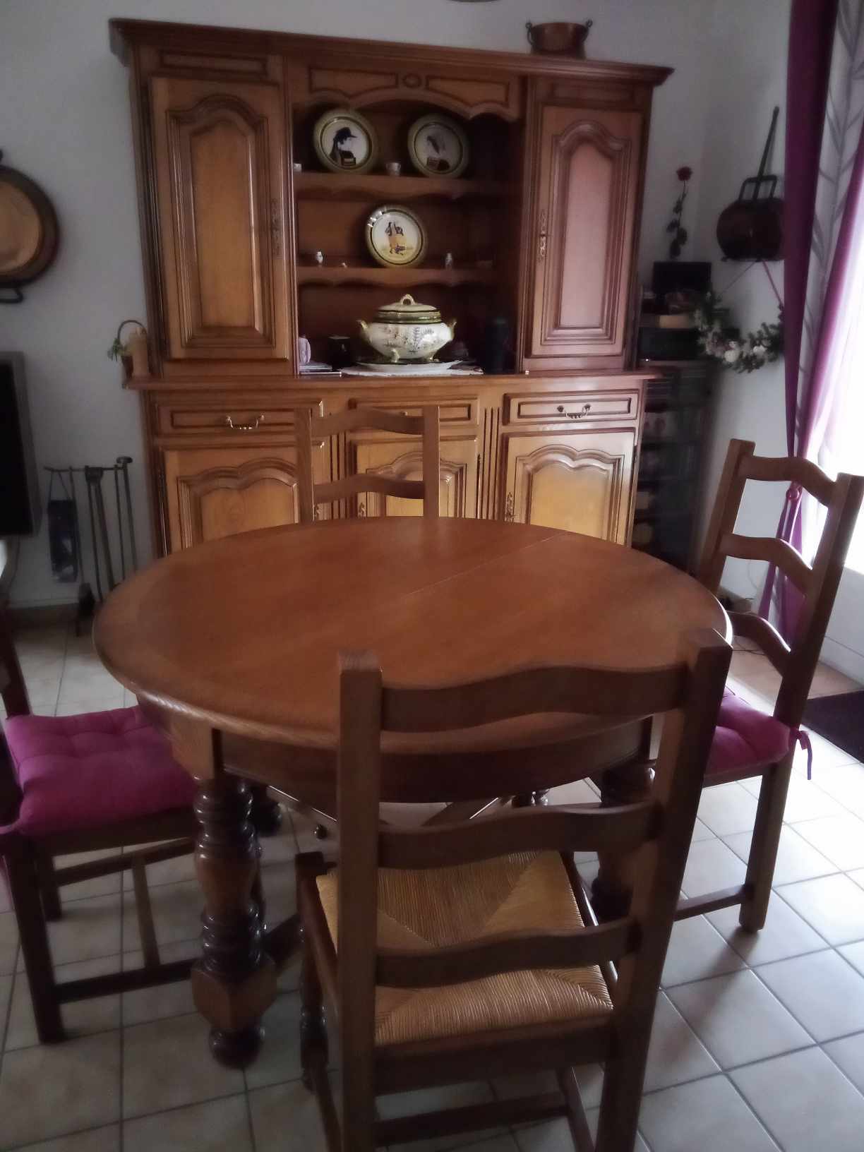 salle � manger 300 Saint-Hilaire-de-Riez (85)