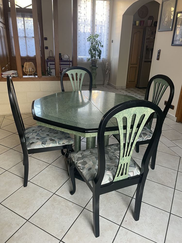 Salle � manger 800 Saint-Vaast-l�s-Mello (60)