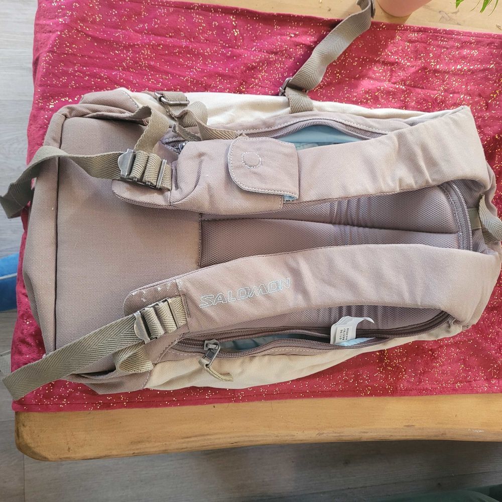 Sac �  dos Salomon 30 Istres (13)