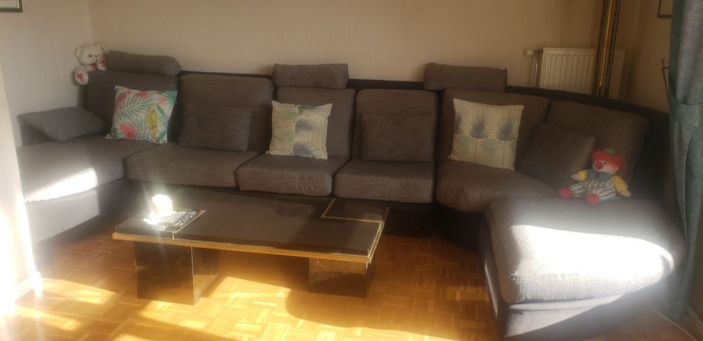 Salon d'angle Italien refait r�cemment 6, places. 350 Oullins (69)