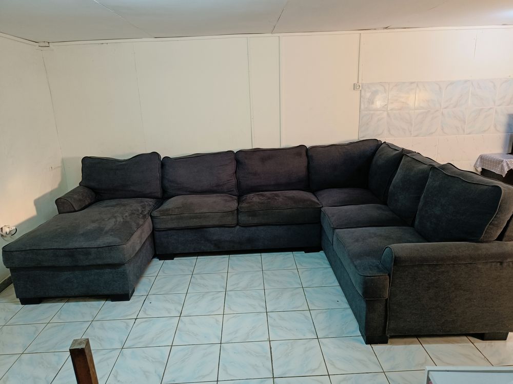 SALON D'ANGLE 1000 Mayotte (97)