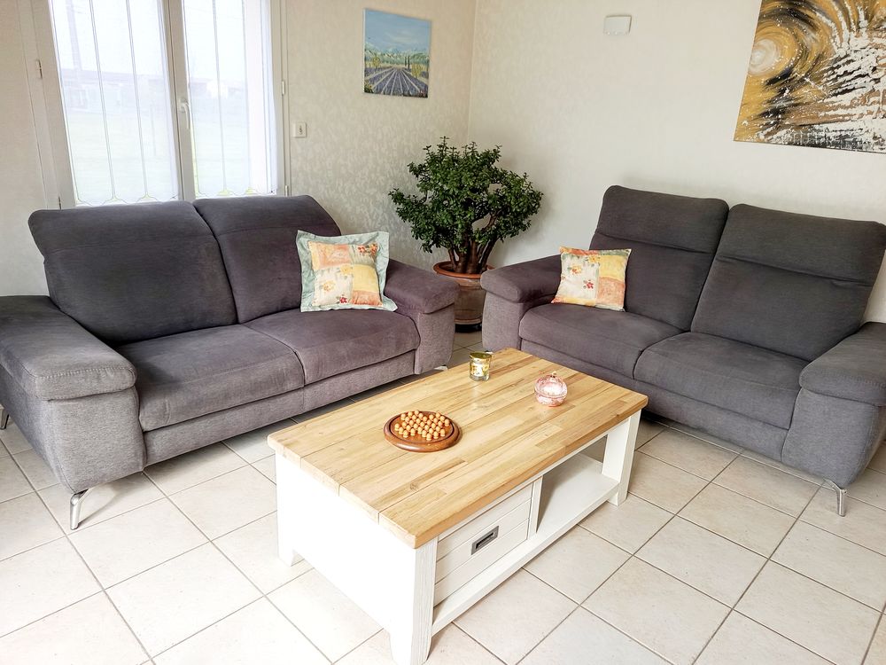 Salon 2 banquettes 350 Le Marillais (49)