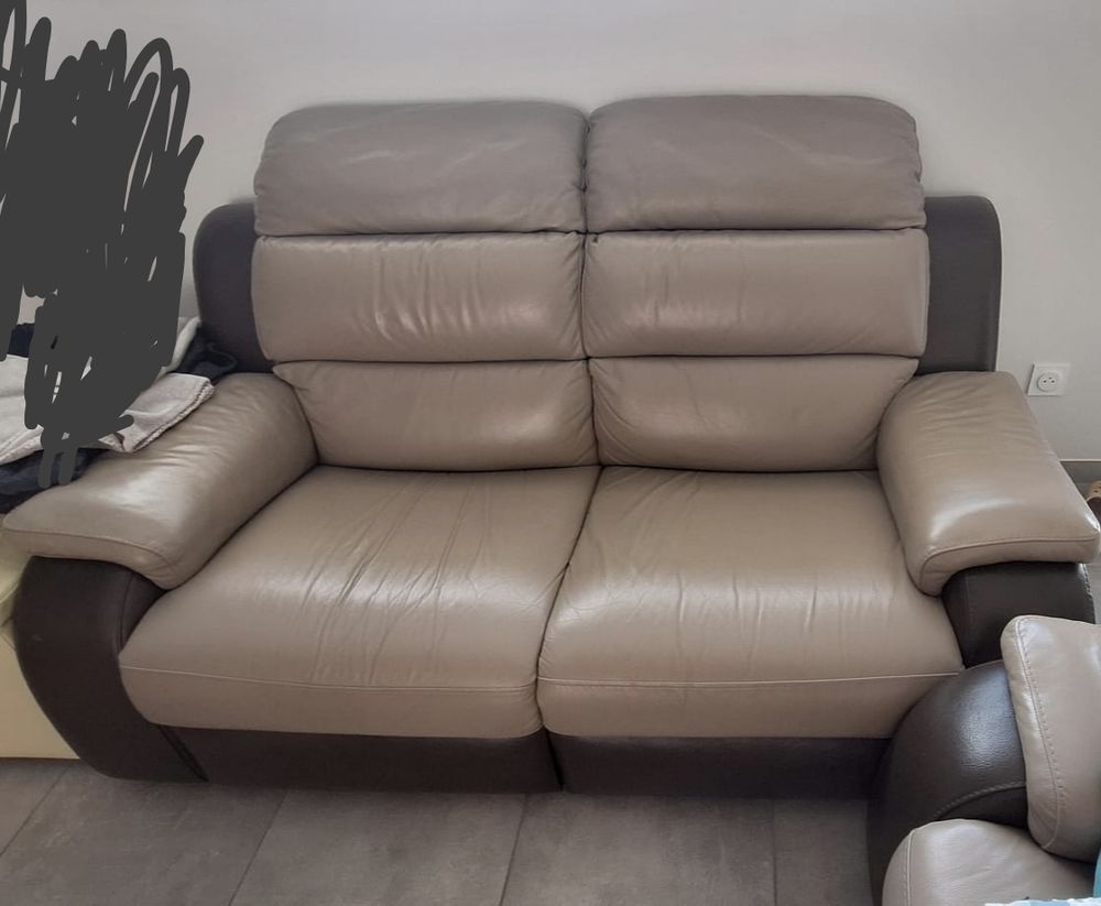 salon canape cuir 4 + 3 places 2500 L�guevin (31)