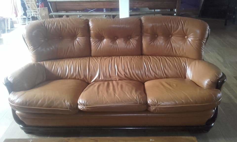 Salon en cuir et ses 2fauteuils 150 Lanh�lin (35)
