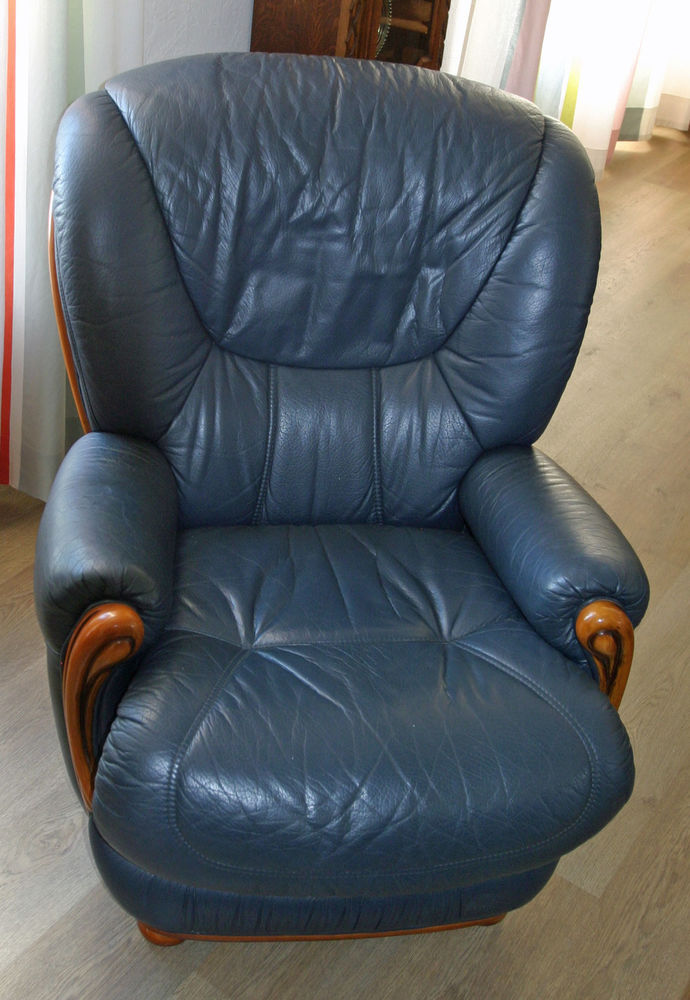 salon en cuir bleu marine 0 Hendaye (64)