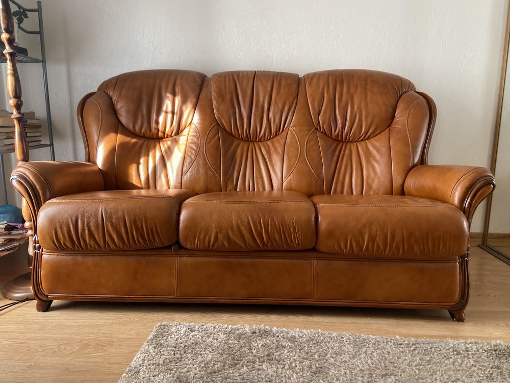 SALON CUIR 1 CANAPE 2 FAUTEUILS 250 Annecy-le-Vieux (74)