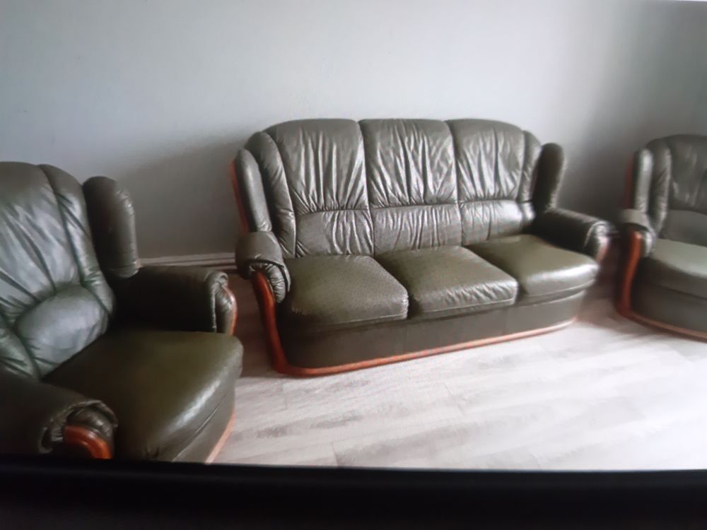 SALON CUIR 3 PIECES ETAT NEUF 450 Gr�oux-les-Bains (04)
