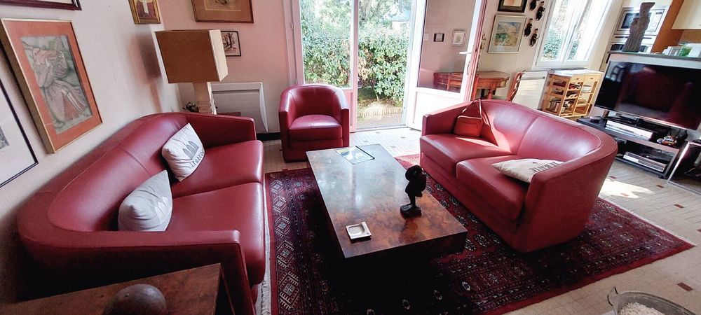 Salon+en+cuir+3+pi�ces+dont+1+convertible+en+120 300 La Baule-Escoublac (44)