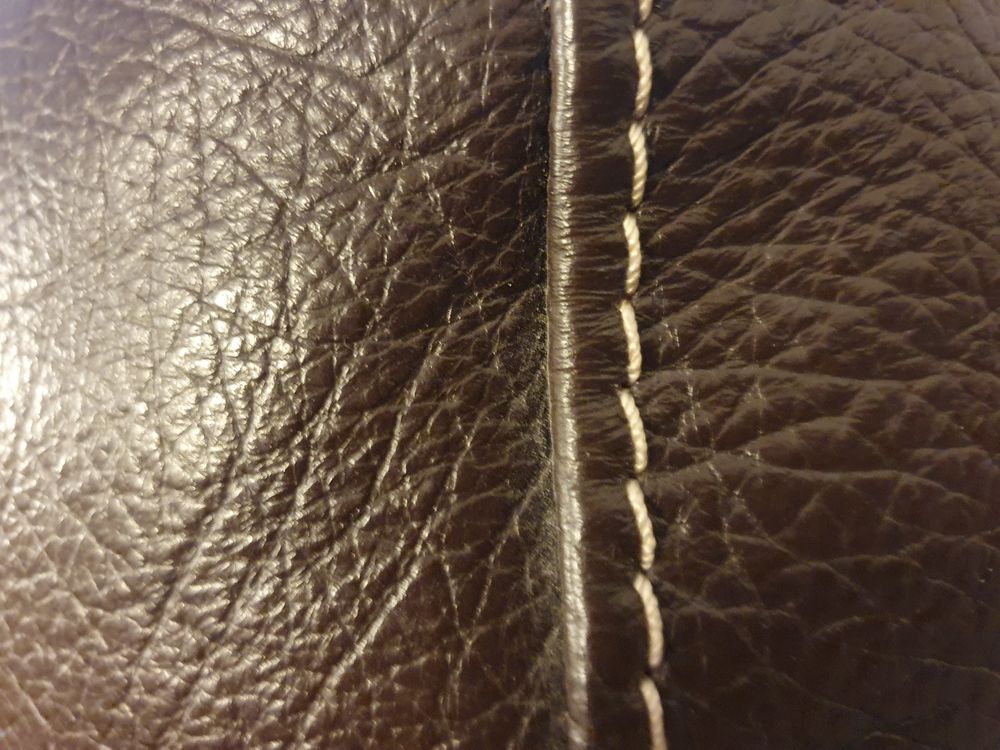 Salon cuir tr�s bon �tat 250 Lure (70)